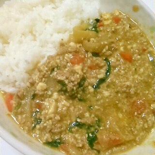 挽き肉と豆腐の和風カレー